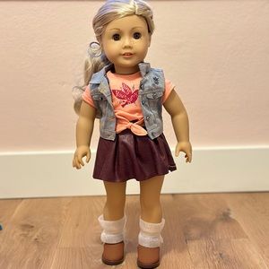 Tenney American Girl Doll & Book, Like New